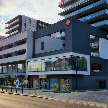 Q Apart Coral - Studio, Manufaktura, Parking Gratis, Tv Max, Fv, Gwarancja Zadowolenia Apartman Łódź Kültér fotó