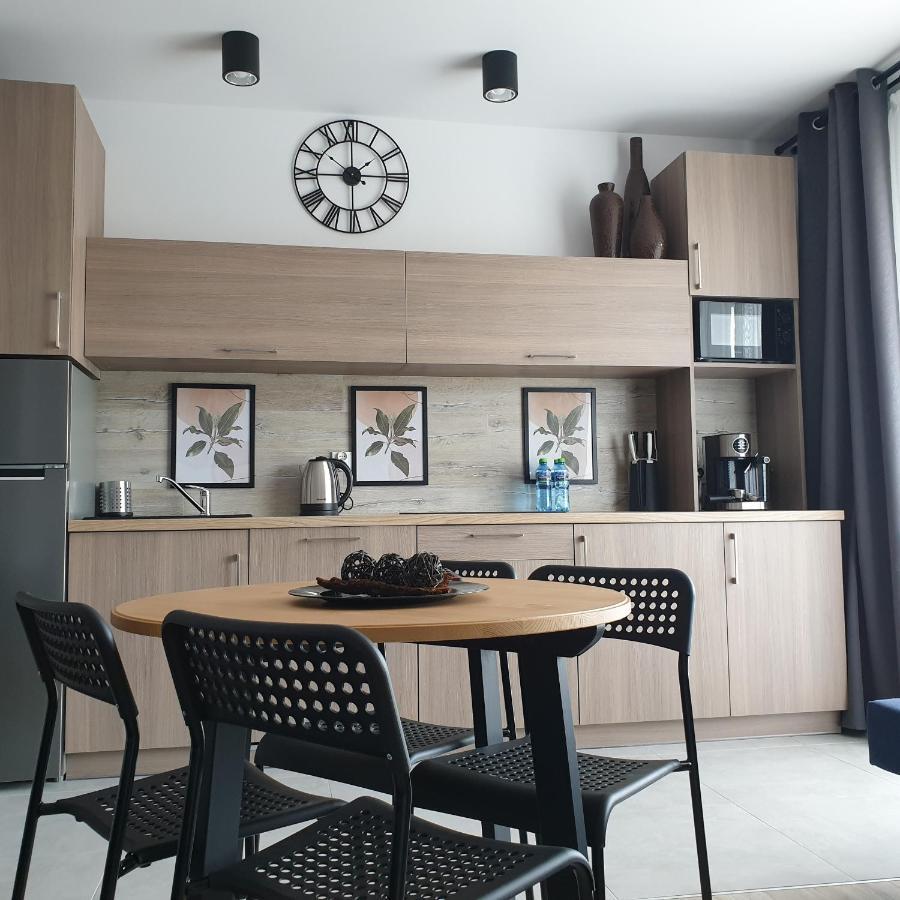 Q Apart Coral - Studio, Manufaktura, Parking Gratis, Tv Max, Fv, Gwarancja Zadowolenia Apartman Łódź Kültér fotó