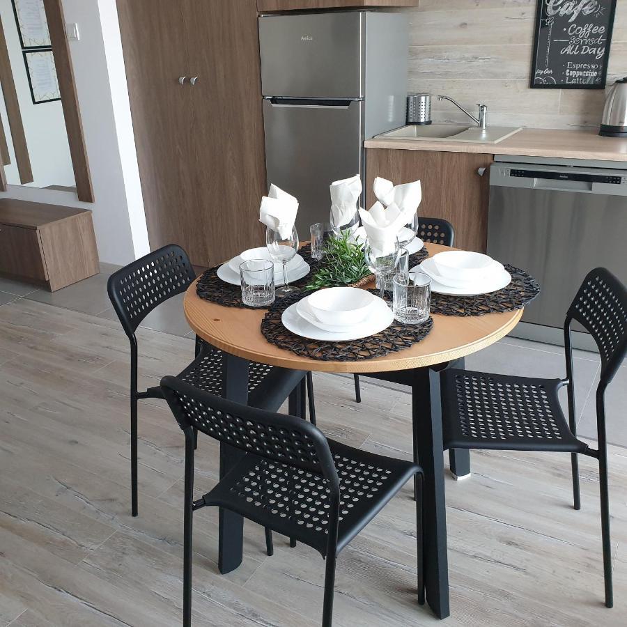 Q Apart Coral - Studio, Manufaktura, Parking Gratis, Tv Max, Fv, Gwarancja Zadowolenia Apartman Łódź Kültér fotó
