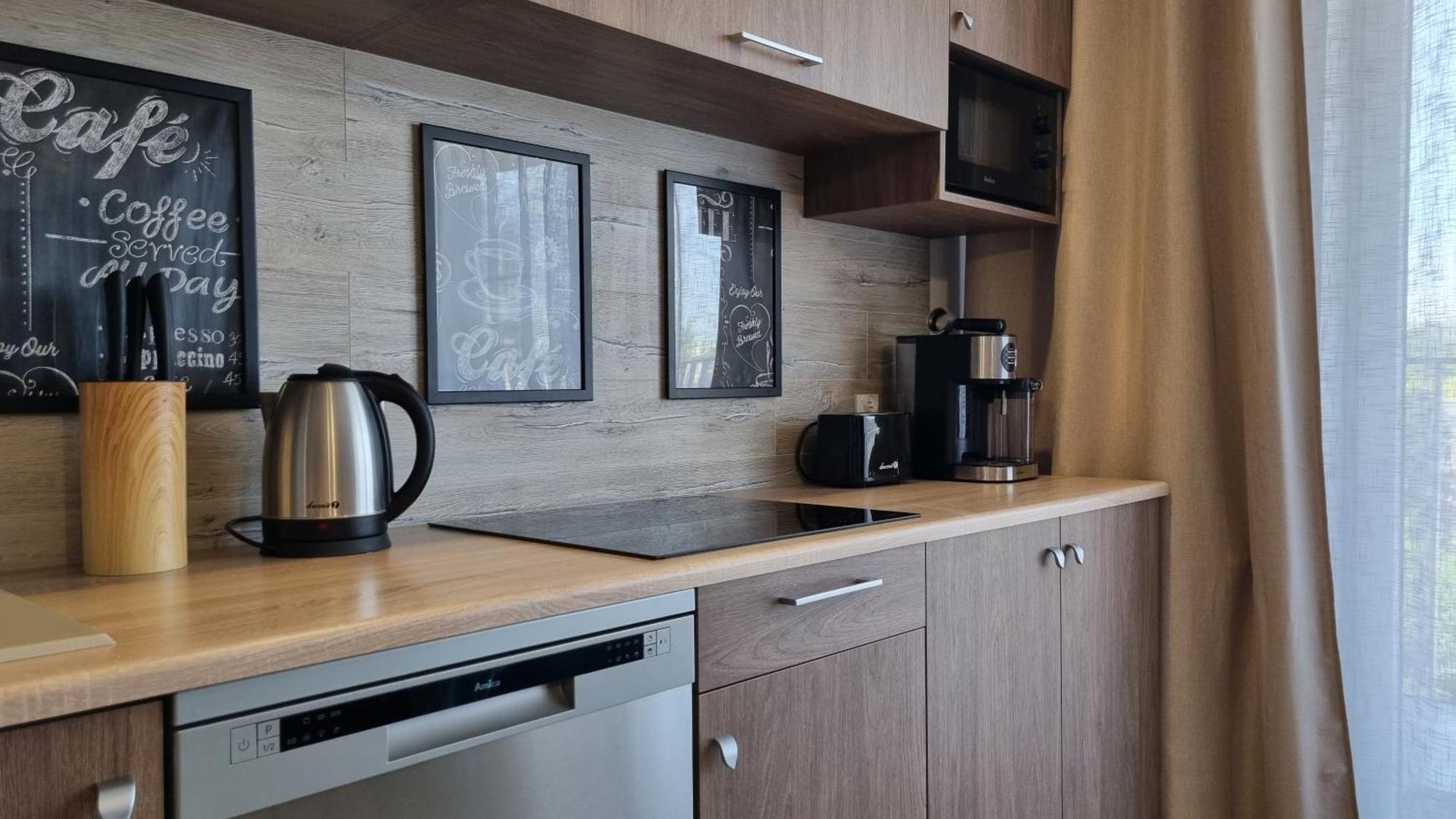 Q Apart Coral - Studio, Manufaktura, Parking Gratis, Tv Max, Fv, Gwarancja Zadowolenia Apartman Łódź Kültér fotó
